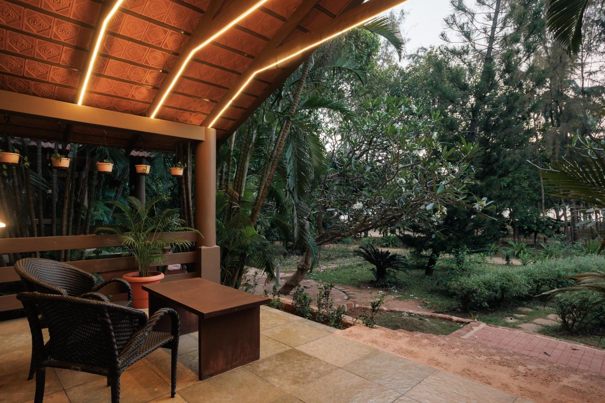Sai Vishram Beach Resort Bainduru Esterno foto