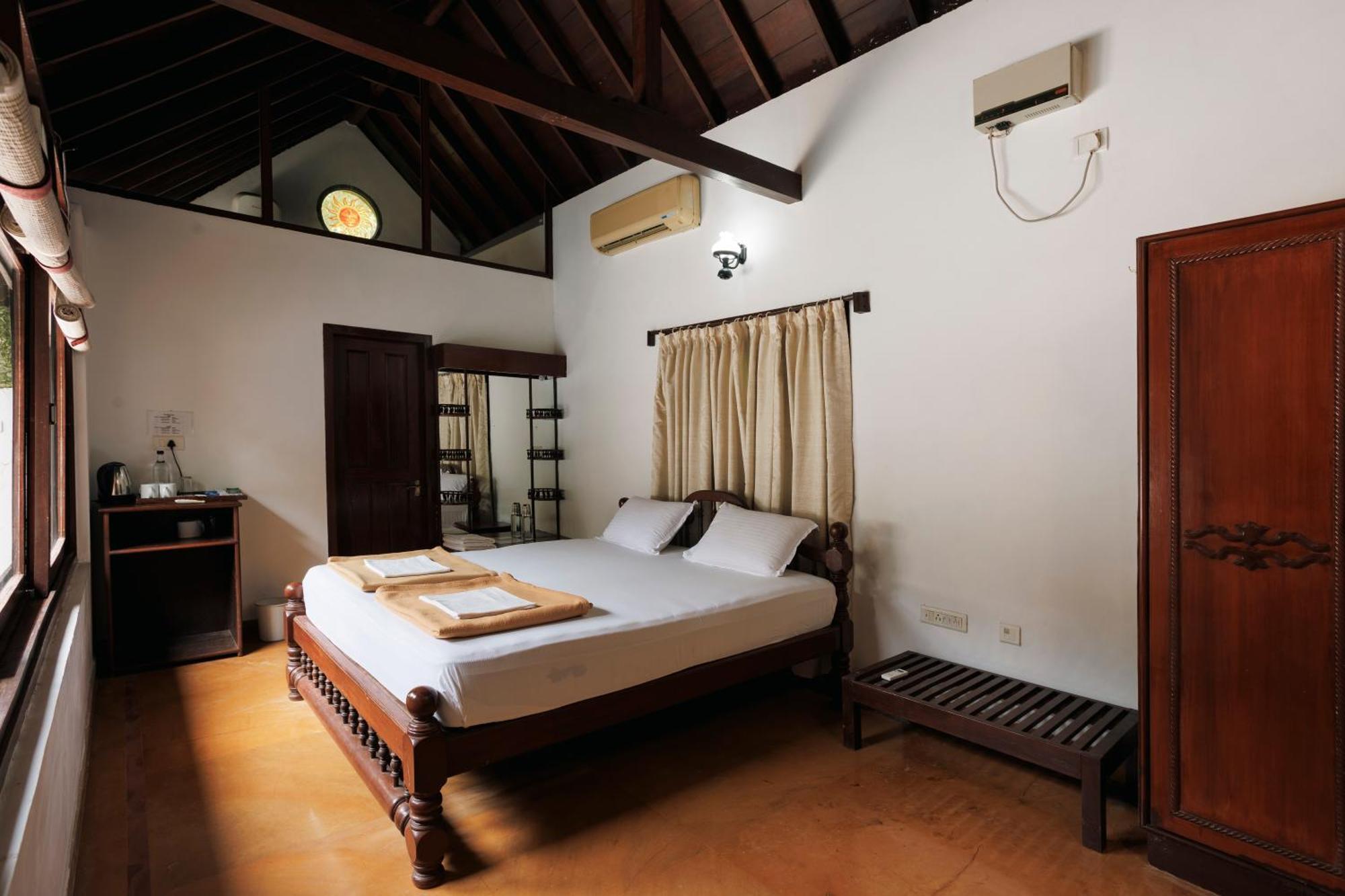 Sai Vishram Beach Resort Bainduru Esterno foto