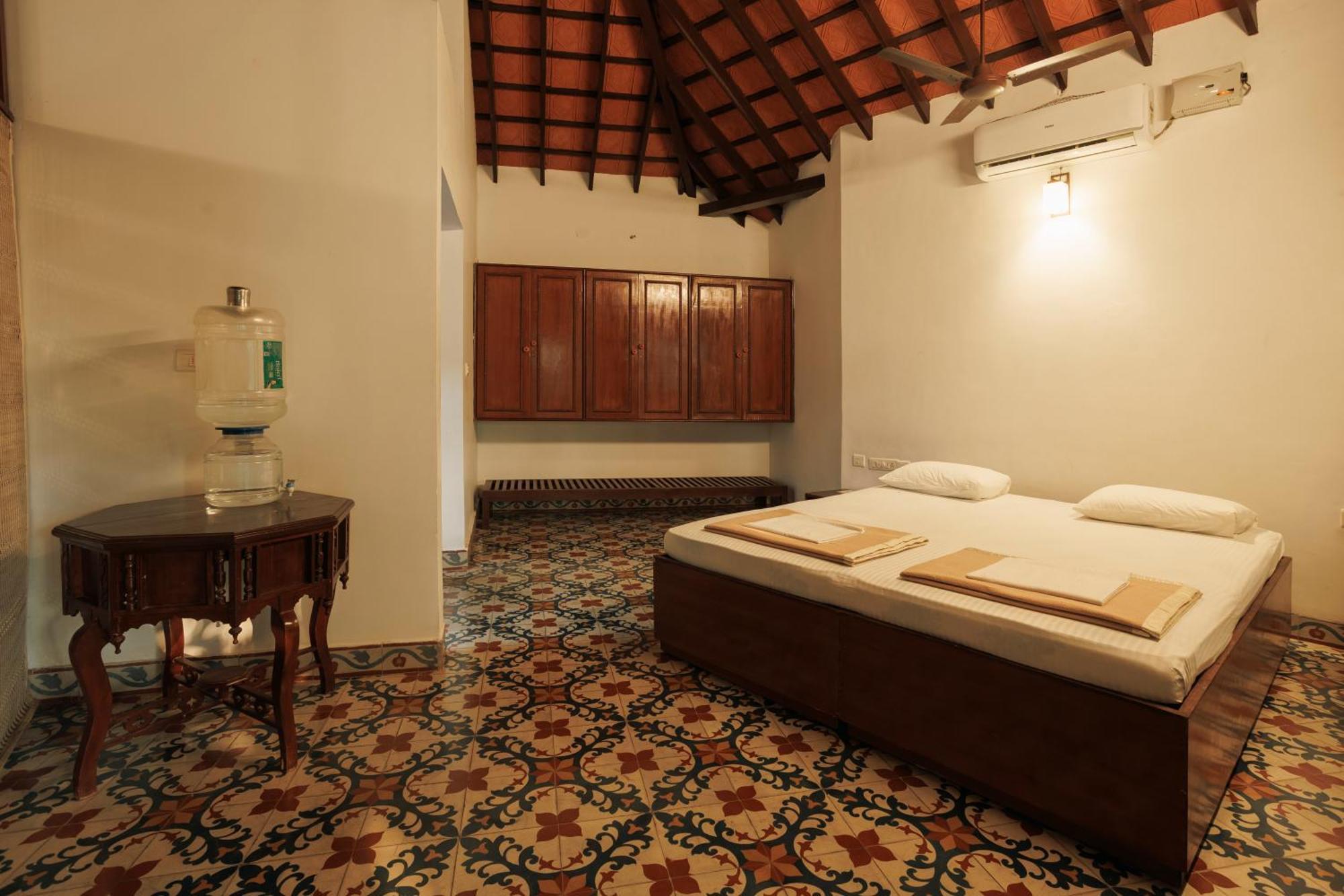 Sai Vishram Beach Resort Bainduru Esterno foto