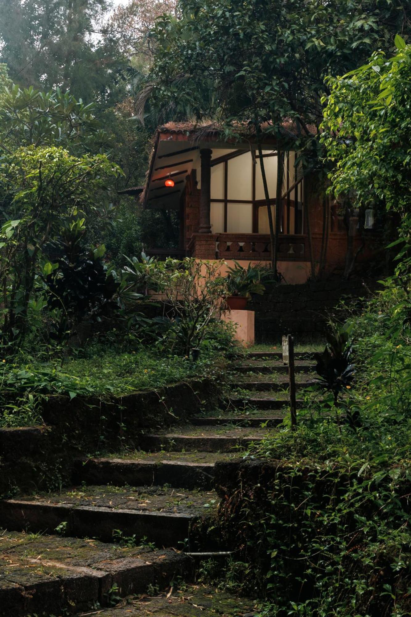 Sai Vishram Beach Resort Bainduru Esterno foto